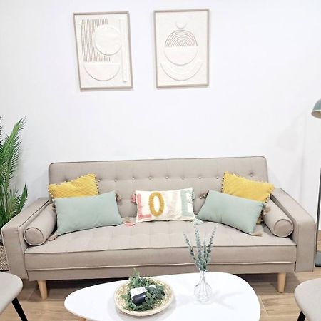 Coffee & Calm Triana Apartment Sevilla Bagian luar foto