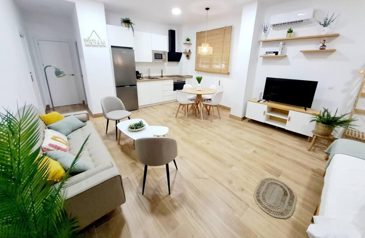 Coffee & Calm Triana Apartment Sevilla Bagian luar foto